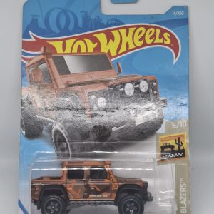 Land Rover Defender Double Cab 15