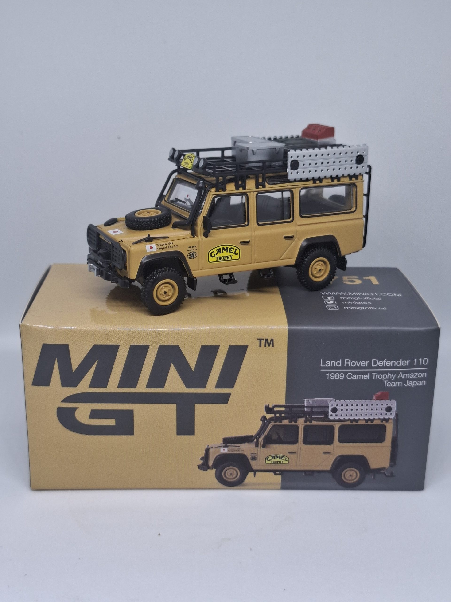 Land Rover Defender 110 1989 Camel Trophy Amazon Team Japan